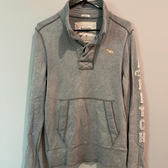 Abercrombie & Fitch Other - Abercrombie sweater